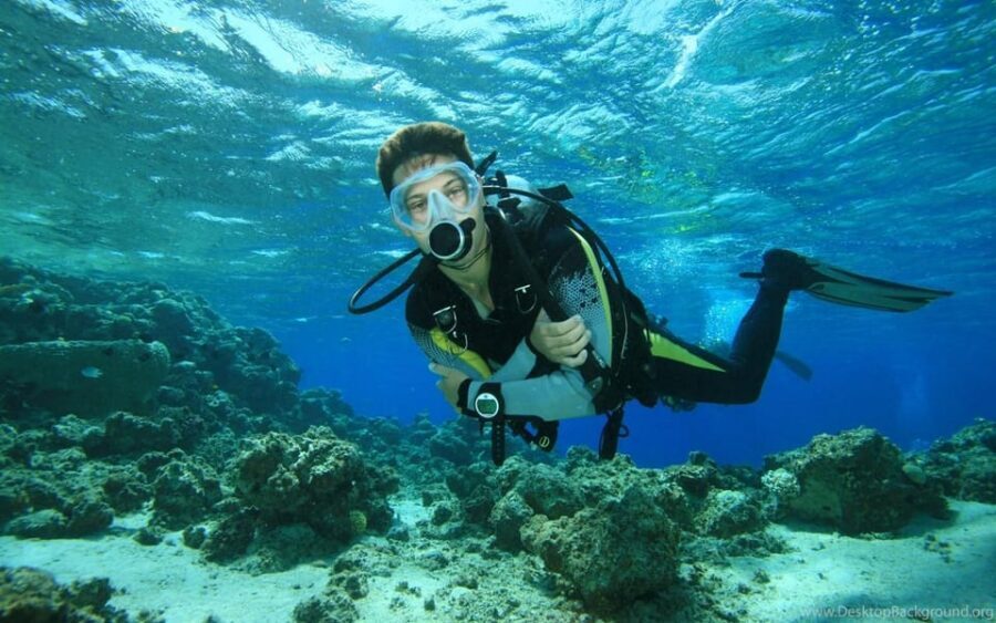 Diving Tour from Alanya & Side with Lunch - 2 Dives Included - Captain’s meal, deck time, and staying comfortable