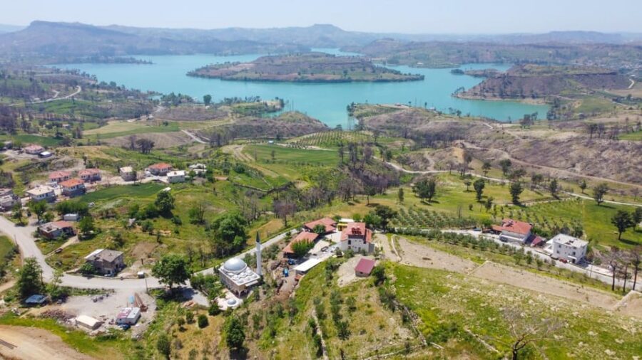 Side: Cabrio Bus and Boat Day Trip at the Green Lake - Taurus Mountains and Orange Gardens: The Scenic Start Actually Delivers