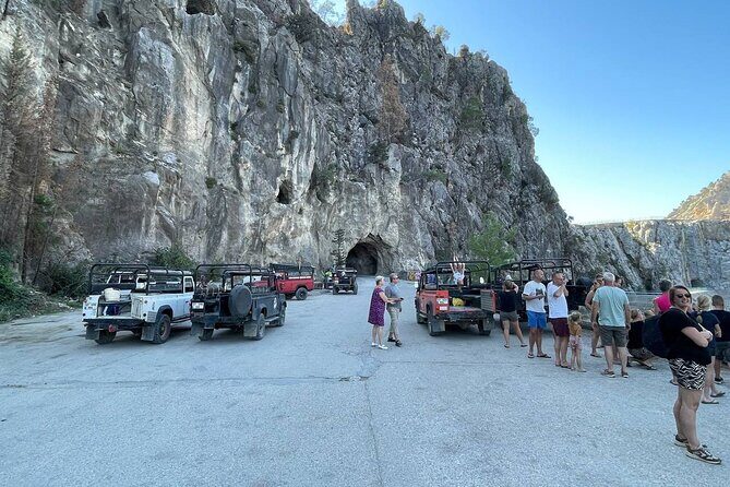 Side Jeep Safari With lunch included - Side to Manavgat mosque: the calmer cultural pause
