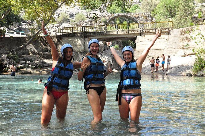 White Water Rafting with Lunch - Rafting the Mountain River: The 14 km Rapids Moment